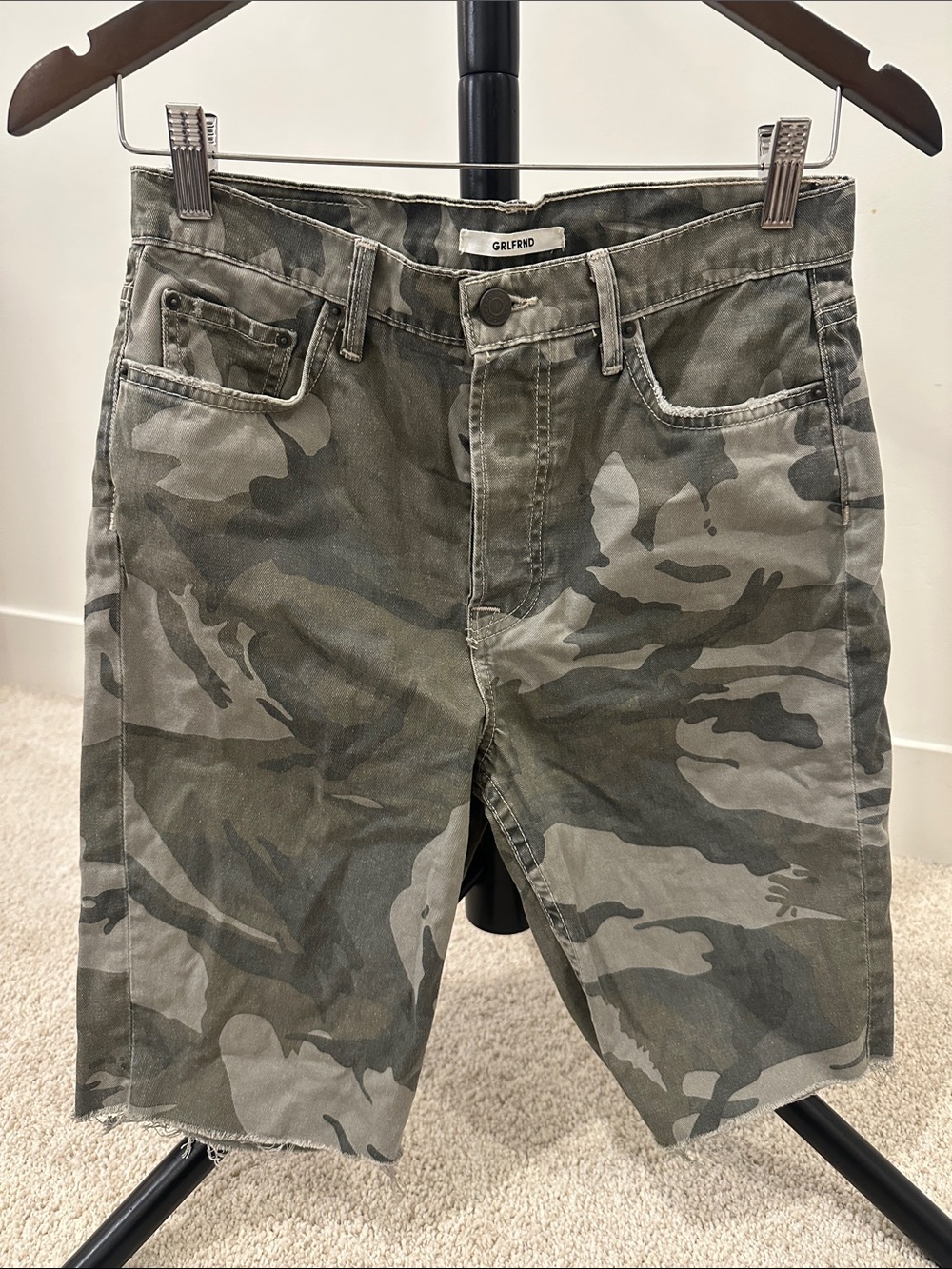 GRLFRND Men's Camo Cargo Shorts in Olive Green and Gray